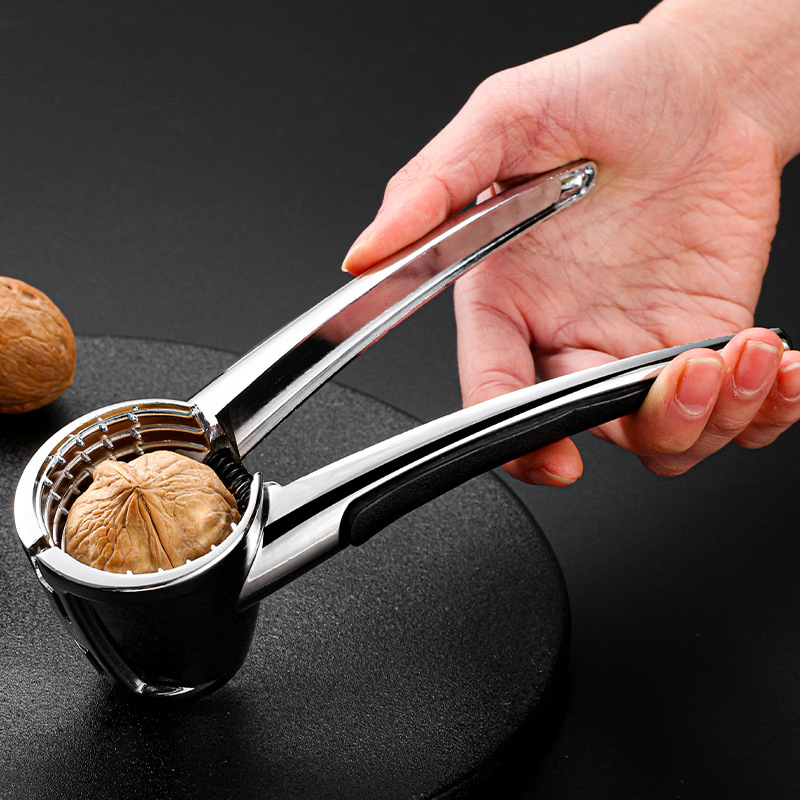 Cracker à noix manuel en acier - Kitchen Gadgets And Equipment avis et prix